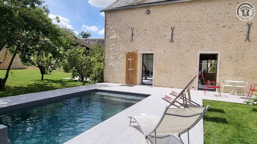 Casa de huéspedes para 9 personas, con piscina además de jardín y terraza - 1