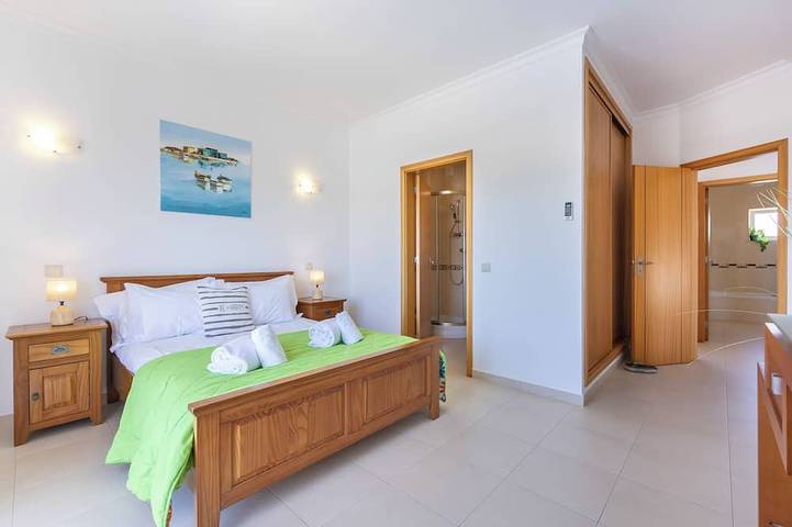 Ganze Wohnung, Casa Iguana - Dorfwohnung mit Gemeinschaftspool in Budens, Faro Distrikt