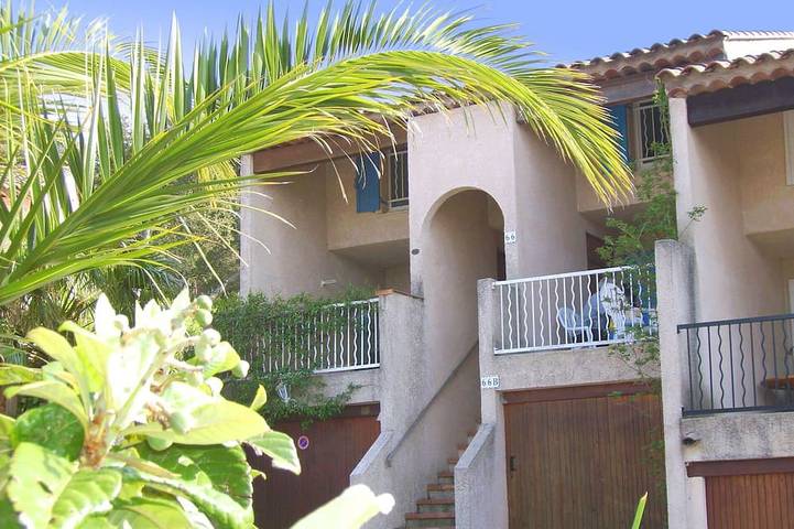 Maison de vacances pour 4 personnes, avec piscine et balcon