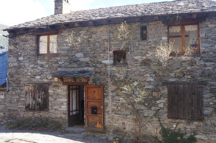 Location de vacances pour 8 personnes, avec balcon et vue à Queralbs - 2