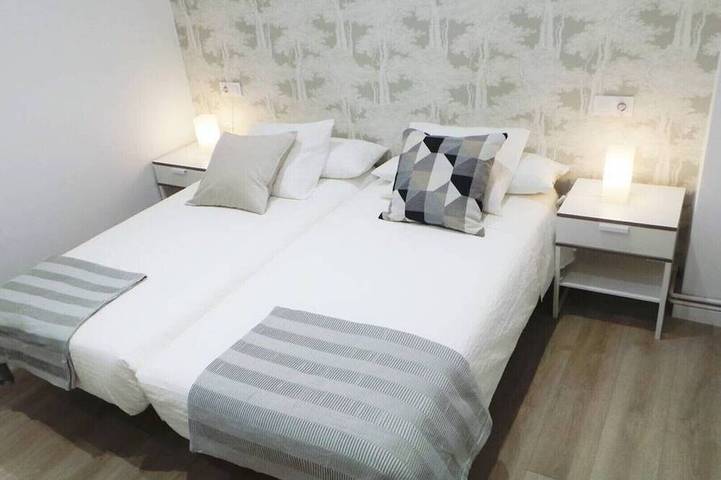 Entire apartment, Apartment in Barrio de San Pedro in Santiago de Compostela, La Coruña Province