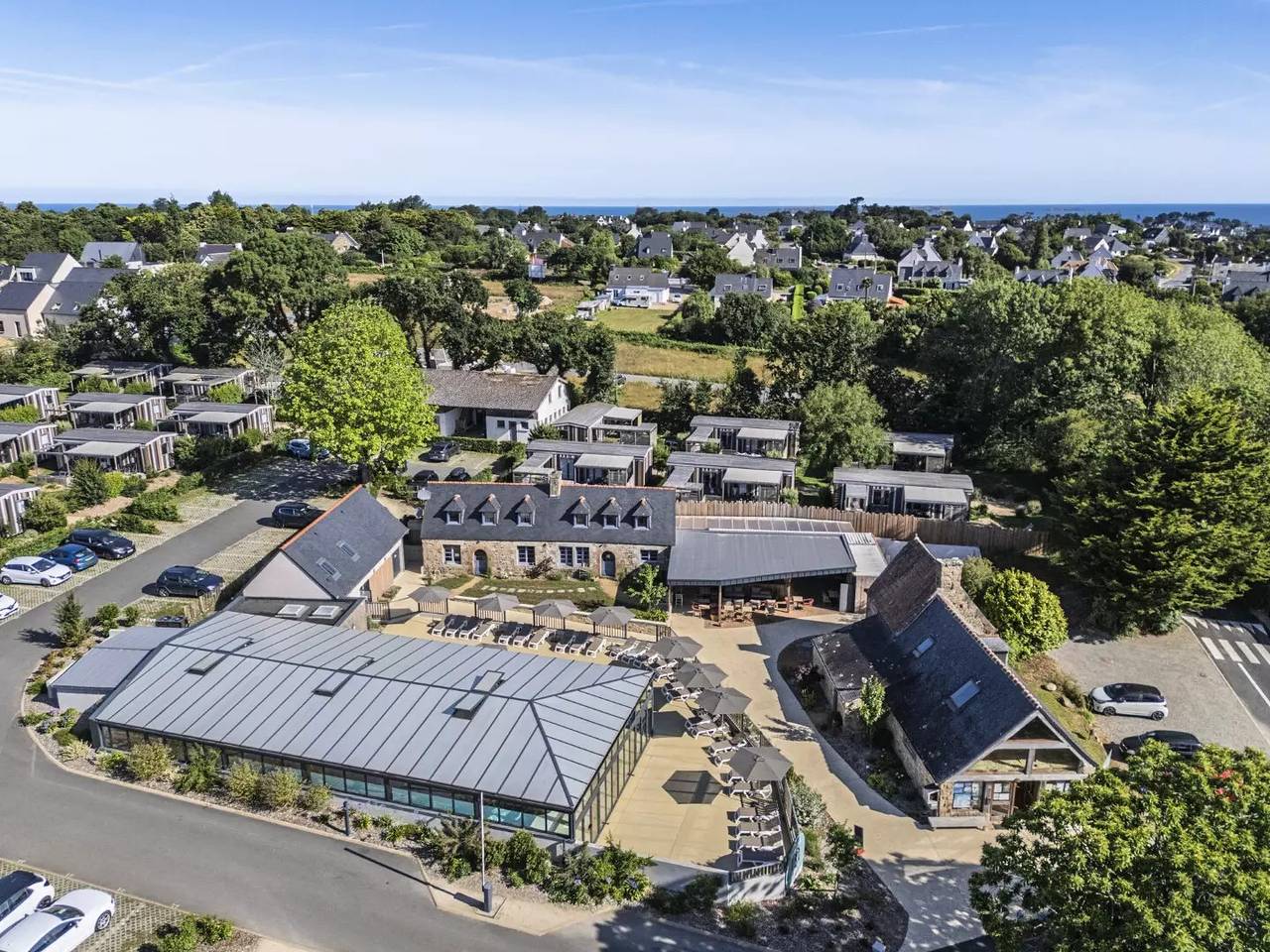 Mobil-home Confort 3 Pièces 4 Personnes Climatisé + Tv in Perros-Guirec, Côte de Granit Rose