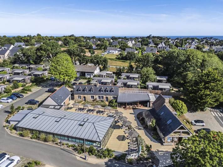 Wohnwagen für 4 Personen, mit Terrasse in Perros-Guirec - 3