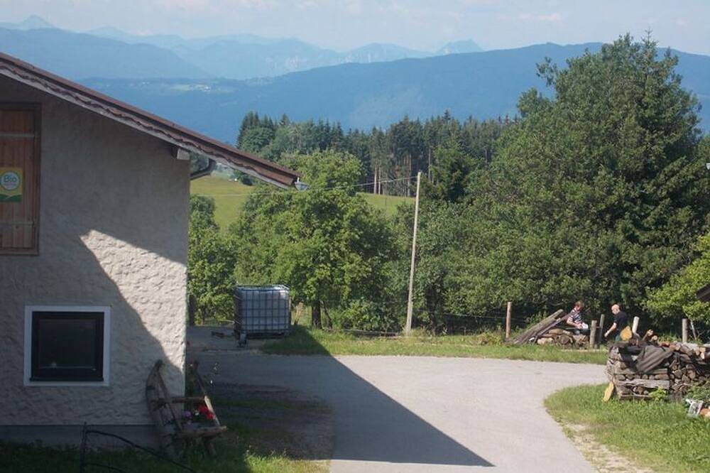Doppelzimmer 4 - Bauernhof Moadl in Weyregg am Attersee, Bezirk Vöcklabruck