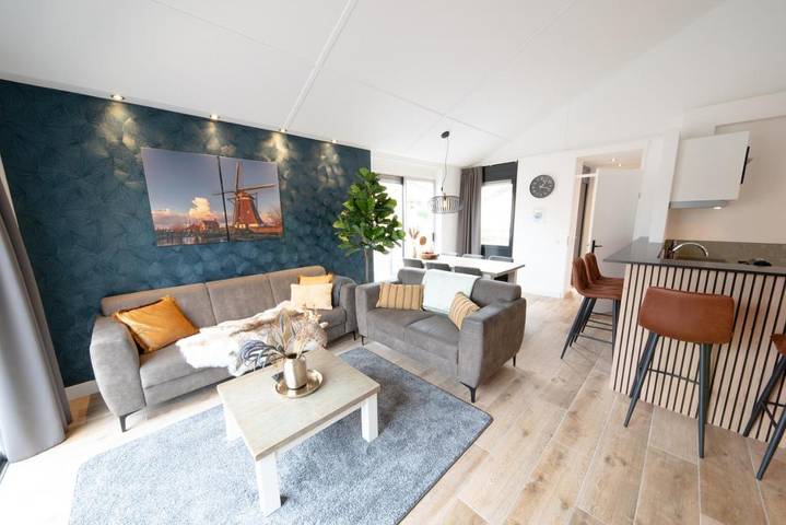 Ferienpark für 4 Personen, mit Terrasse und Garten sowie Pool