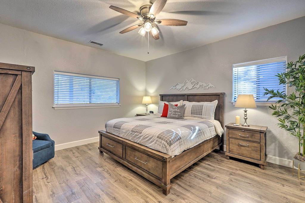 Pet-Friendly Flagstaff Escape w/ Fenced-In Yard! in Flagstaff, Coconino Nationalwald