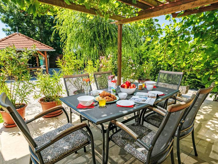 Ferienhaus für 10 Personen, mit Terrasse und Garten am Balaton - 2