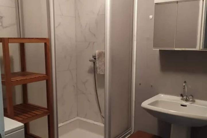 Gîte pour 4 personnes, avec balcon à Gouaux-de-Larboust - 3