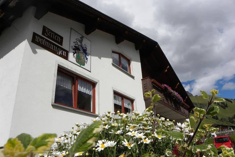 Ganze Wohnung, Appartement Braunarl - Haus Strolz in Schröcken, Bregenzerwald