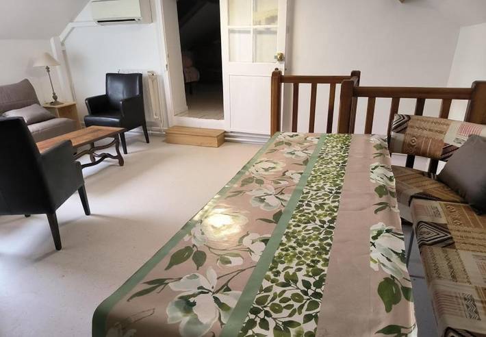 Maison de campagne pour 11 personnes, avec Jardin à Mhère - 4