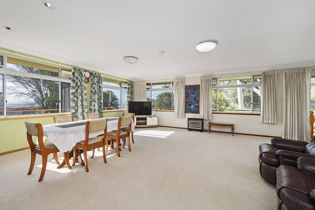 Large Family Home With Ocean Views Suit Extended Families in Crescent Head, New South Wales