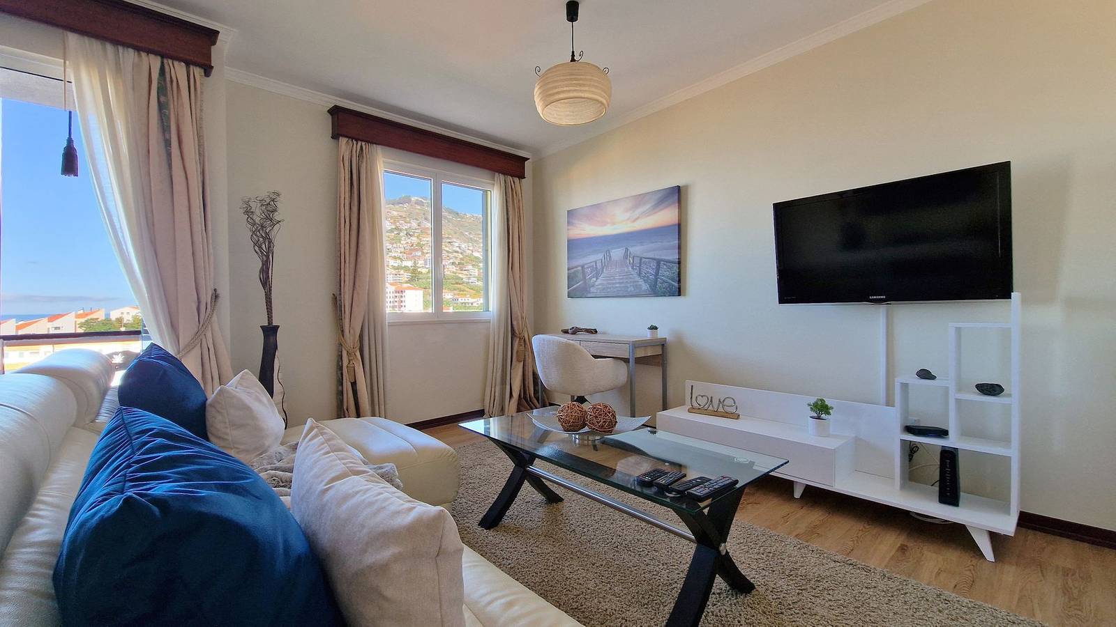Ganze Wohnung, Ferienwohnung für 4 Personen mit Meerblick in Câmara de Lobos, Madeira