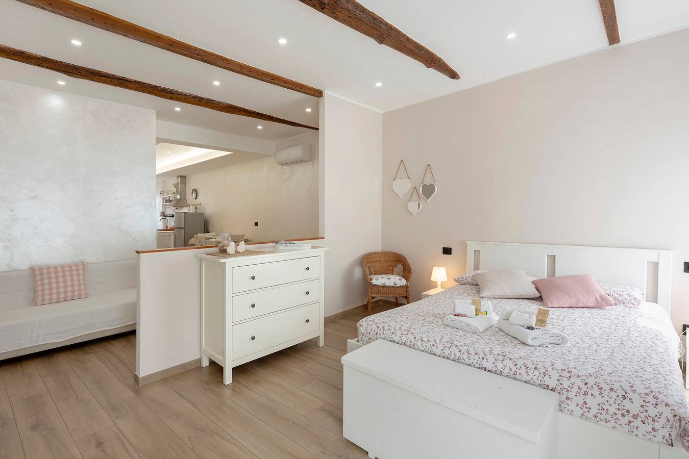 Appartamento intero, Appartamento 'The Hemme's Home' con Wi-Fi e aria condizionata in Ponente (Genova), Genoa