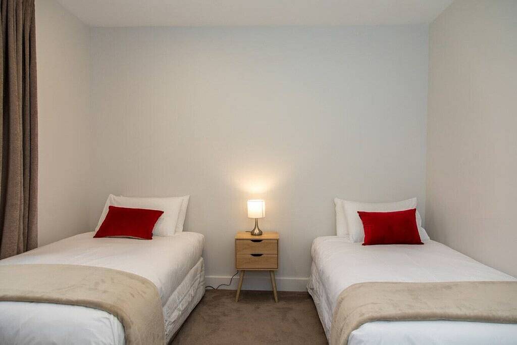 Duff's Cottage-fabulous location-comfort +style in Arrowtown, Otago