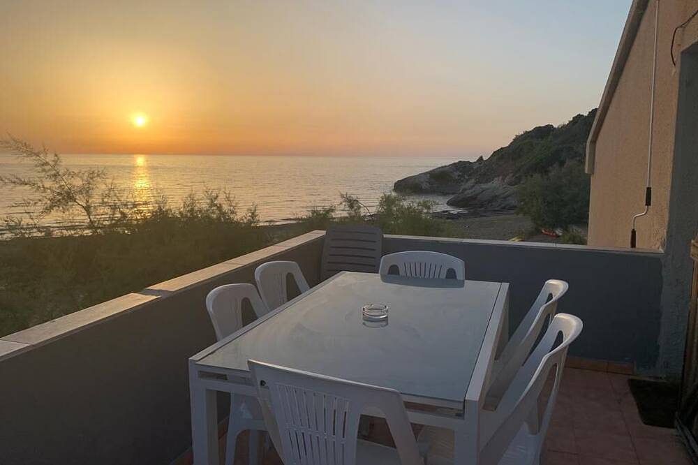 Ganze Wohnung, Apartment panoramic view on the beach of Farinole in Farinole, Calvi und Umgebung