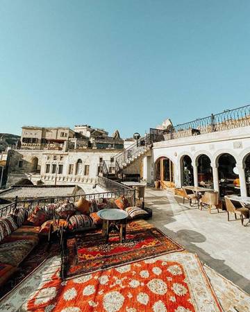 Chambre d’hôte pour 2 personnes, avec terrasse et jacuzzi, animaux acceptés dans Göreme
