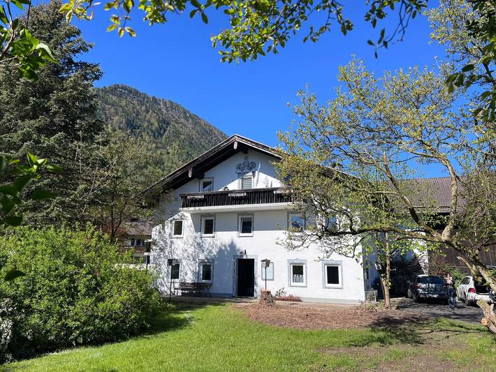 Pension, with Balkon and Terras as well as Tuin in Piding
