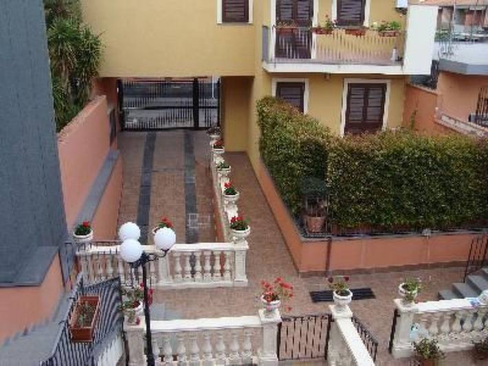 Gîte pour 6 personnes, avec terrasse à Acireale - 3