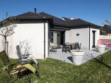 Location de vacances pour 6 personnes, avec jardin et terrasse dans Plage de Grève Blanche (Guilvinec)