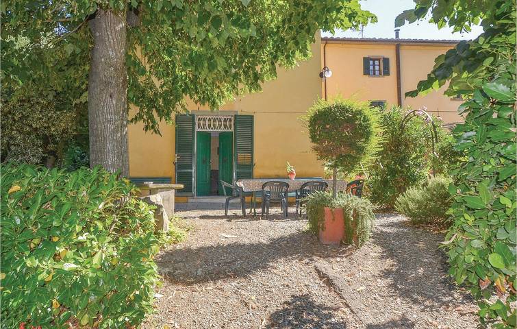Cortona 2BDR Apt: Pool, Parkplatz, WiFi in Cortona, Arezzo Provinz