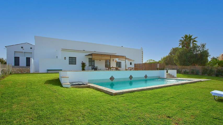 Casa rural para 10 personas, con Piscina en Jerez de la Frontera
