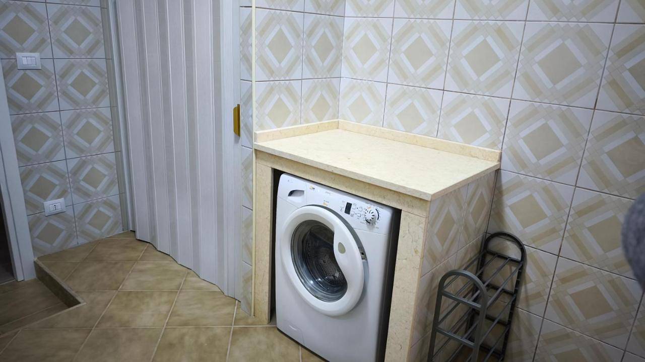 Appartamento intero, Three-Bedroom Apartment in Statte, Golfo di Taranto