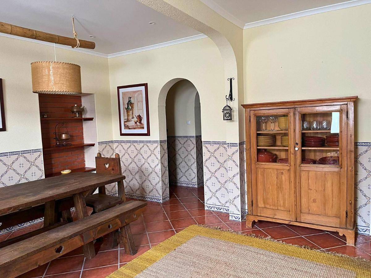 Four-Bedroom House in Mora (Evora), Distrito de Évora
