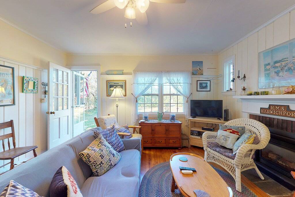 Hundefreundliches Strandhaus mit / großer Liegewiese an der Main Street Harwich in Harwich Port, Harwich