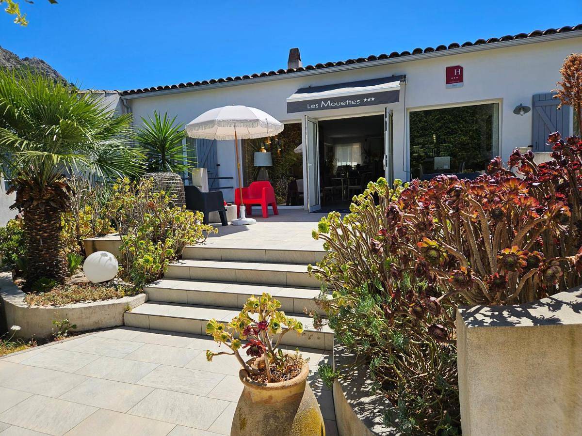Hôtel & Restaurant Les Mouettes in Belgodère, Région de Calvi