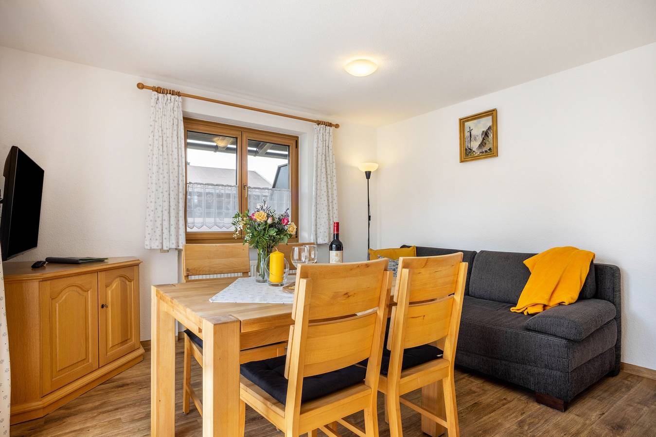 Entire apartment, Apartment Nebelhorn with Mountain View, Balcony and Wi-Fi in Oberstdorf, Bavarian Swabia