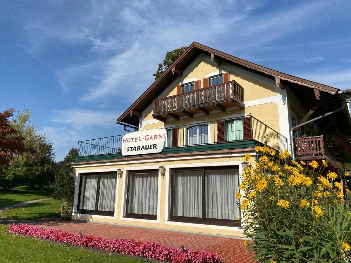 Small Double Room with Balcony in Mondsee (Stadt), Mondsee & Irrsee