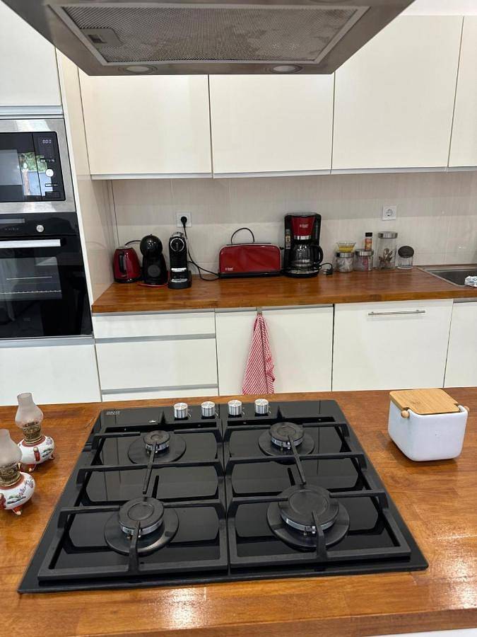 Location de vacances pour 9 personnes, avec Balcon à Saint-Julien-d'Asse
