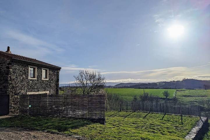 Location de vacances pour 6 personnes, avec Balcon et Jardin à Saint-Just-près-Brioude