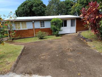 Gîte pour 6 personnes, avec jardin et vue dans Sainte-Clotilde