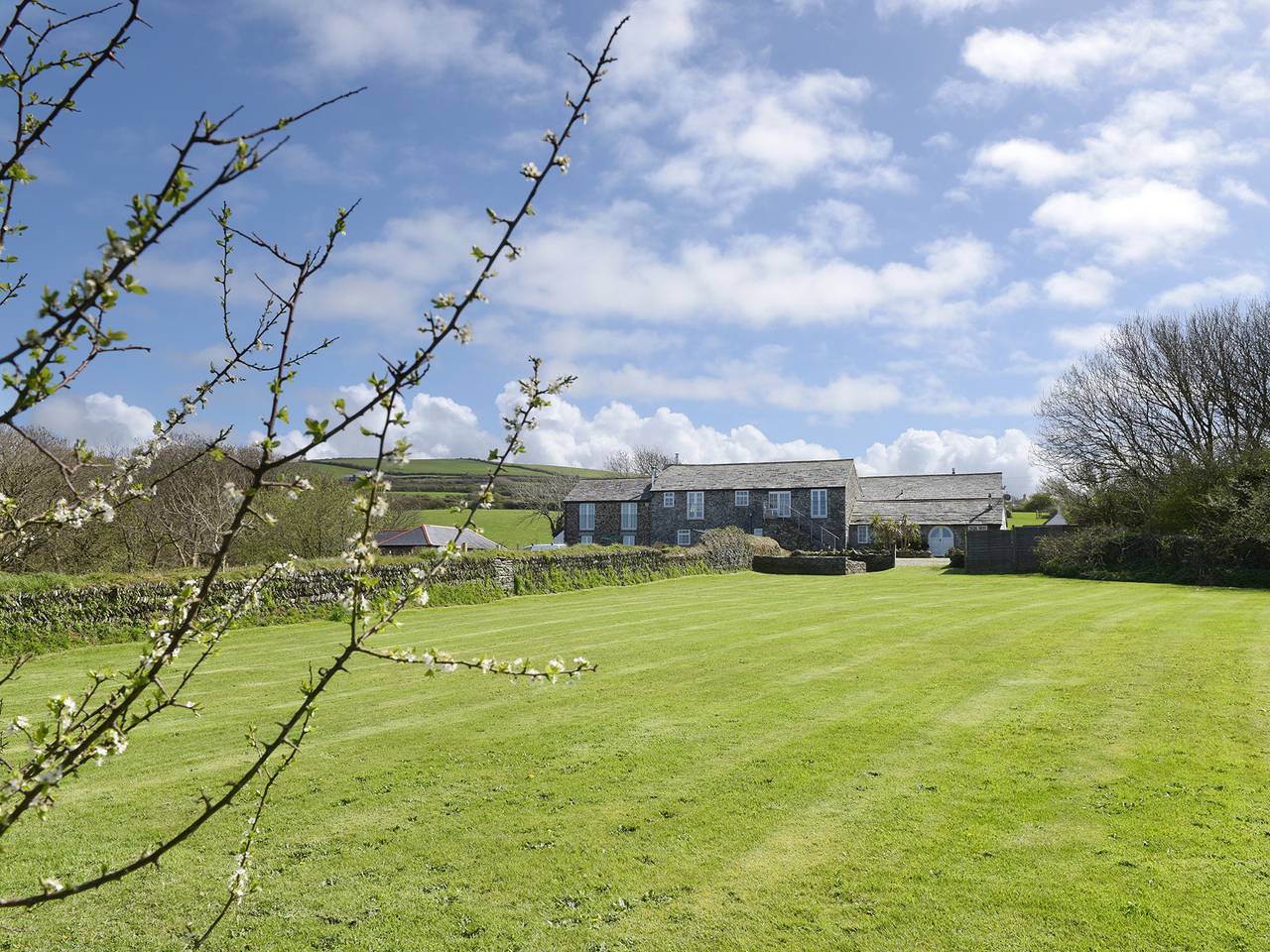 Threshings Cottage in Pentire Point - Widemouth