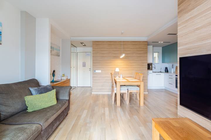 Ganze Wohnung, Apartment 'Columbo Go2lloret' mit Gemeinschaftspool, Wlan und Klimaanlage in Central Lloret de Mar, Lloret de Mar