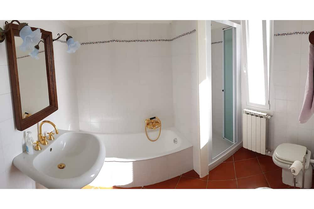 Casa Dalia per una Magnifica Vacanza in Pietrabruna, Riviera di Ponente