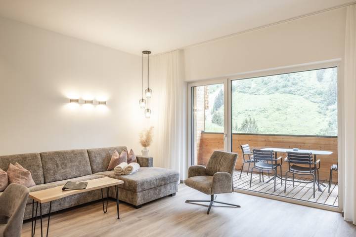 Ferienwohnung für 6 Personen, mit Balkon und Terrasse