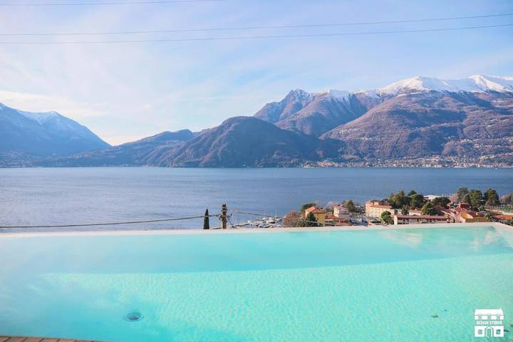 Villa per 8 persone, con Balcone e Terrazza nonché Piscina e Sauna a Bellano