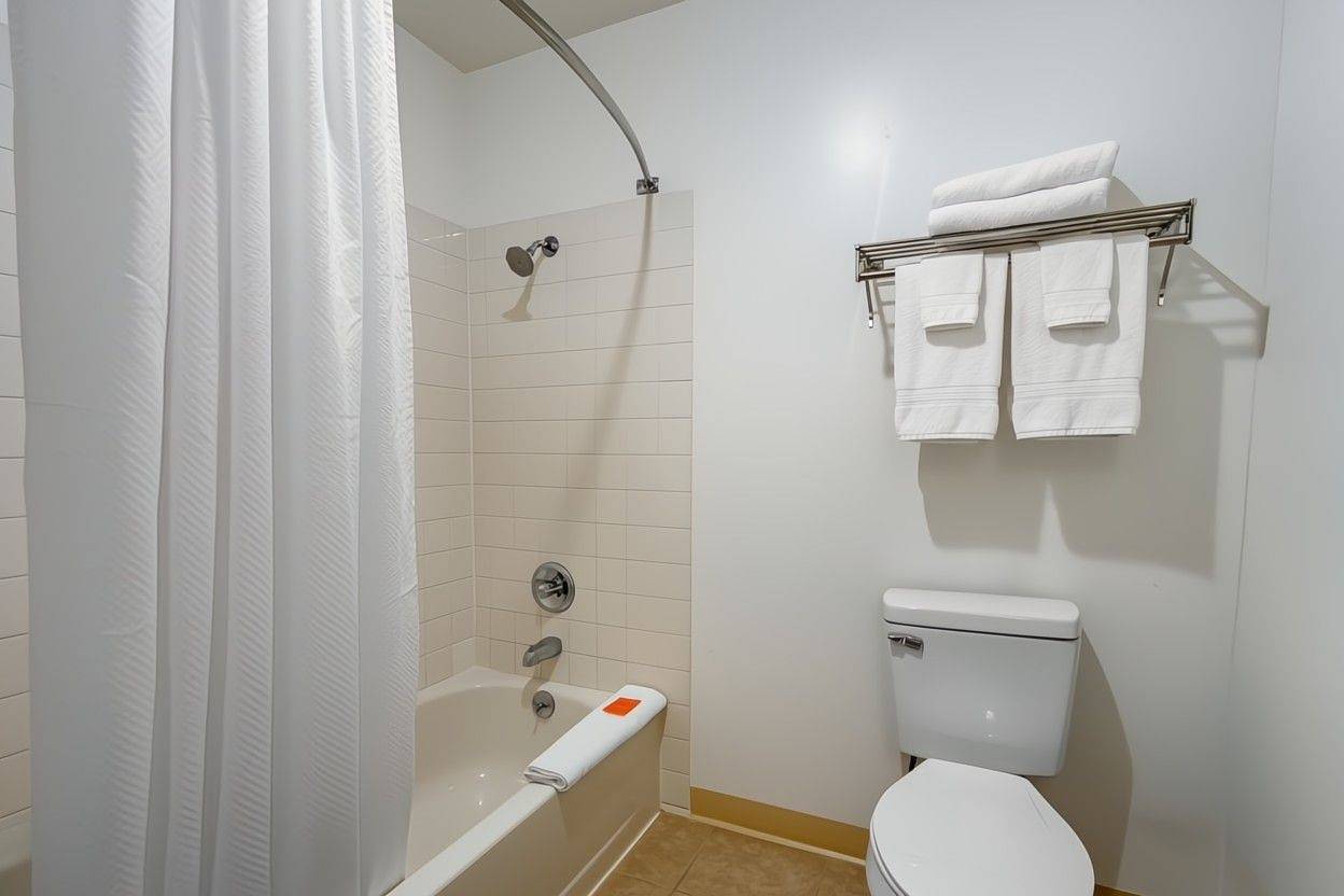Rogue Regency Inn Medford Airport in Medford, Oregon