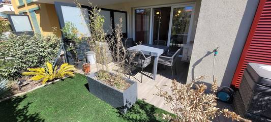 Gîte pour 2 personnes, avec terrasse et jardin à Cogolin