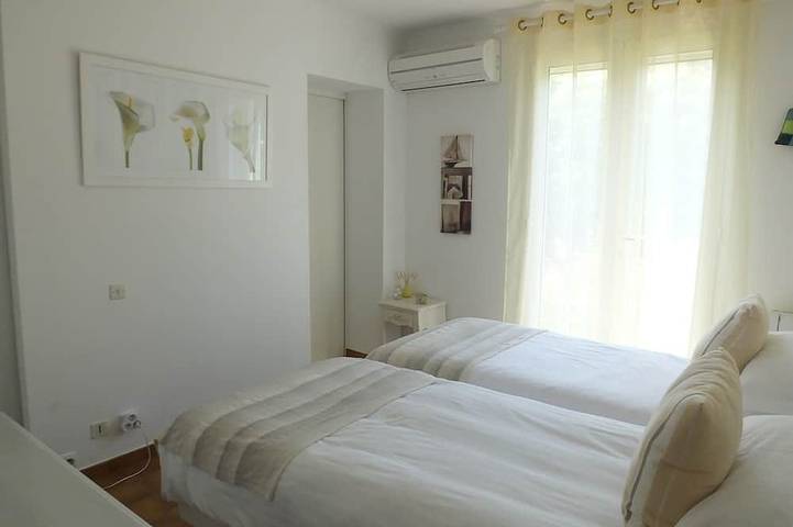 Location de vacances pour 8 personnes, avec jardin et jacuzzi à Reynès - 3