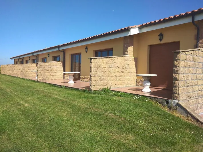 Apartamento de vacaciones para 2 personas, con vistas y jardín - 1