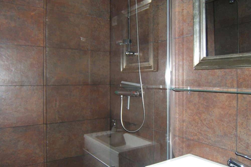 Appartement entier, 1apartment, pool,near collioure1 in Sorède, Région de Céret