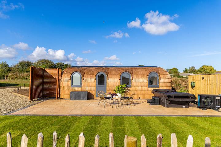 Hut for 2 people, with Garden in Brandesburton
