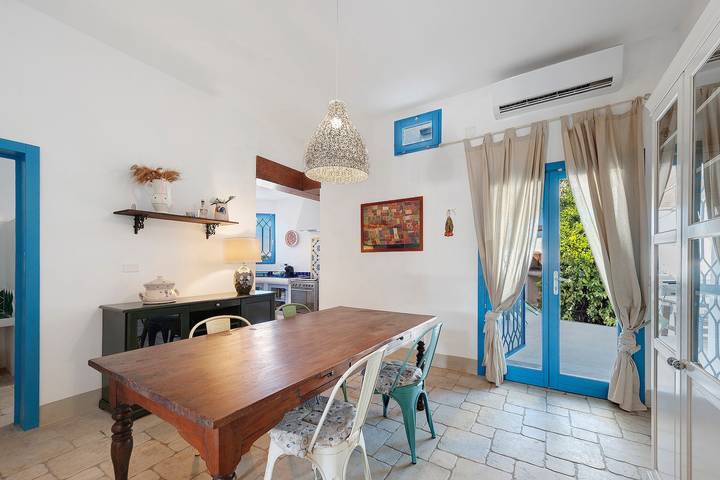 Villa Calypso nahe am Meer mit Terrasse, Wlan und Klimaanlage in Manduria, Golf von Tarent