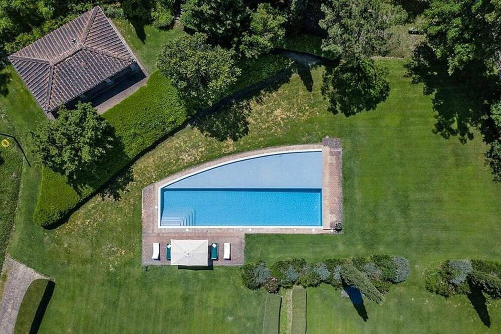 Villa in Serravalle mit 5 Schlafzimmern 10 Schlafplätzen in Buonconvento, Siena Provinz