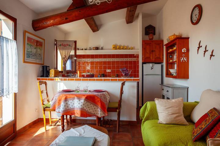 Casa vacanze "Les Oiseaux" con vista sulle montagne, giardino privato e Wi-Fi in Ceyreste, Marseille e dintorni