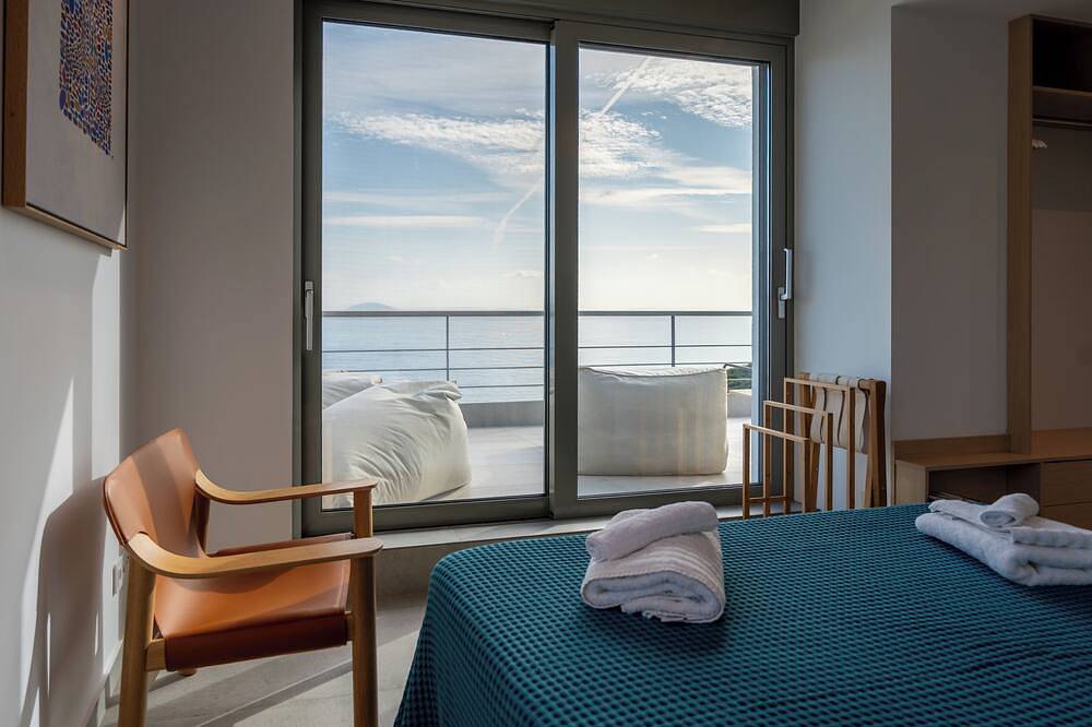 Villa Rosemary,luxury beachfront villa with private pool in Xiropigado, Kynouria