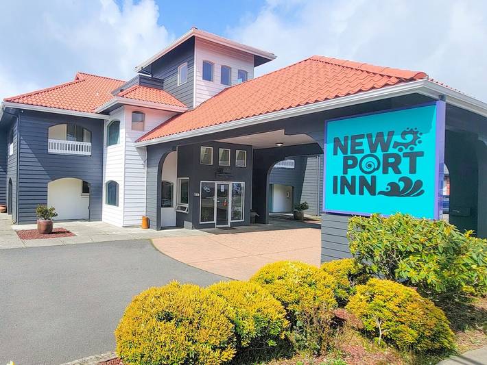 Cama matrimonial | Nsmk | Newport, Oregón in Newport (OR), North Oregon Coast